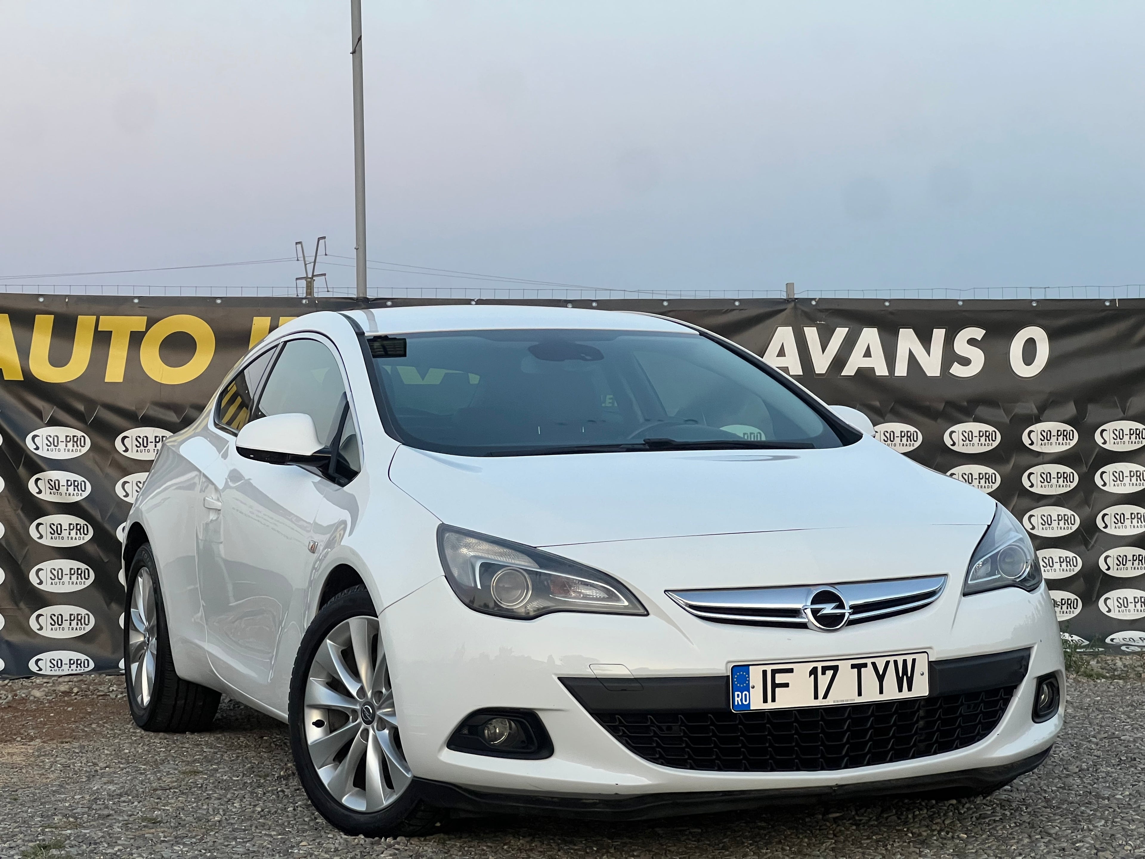 Opel Astra J GTC 2013 1.7CRDI