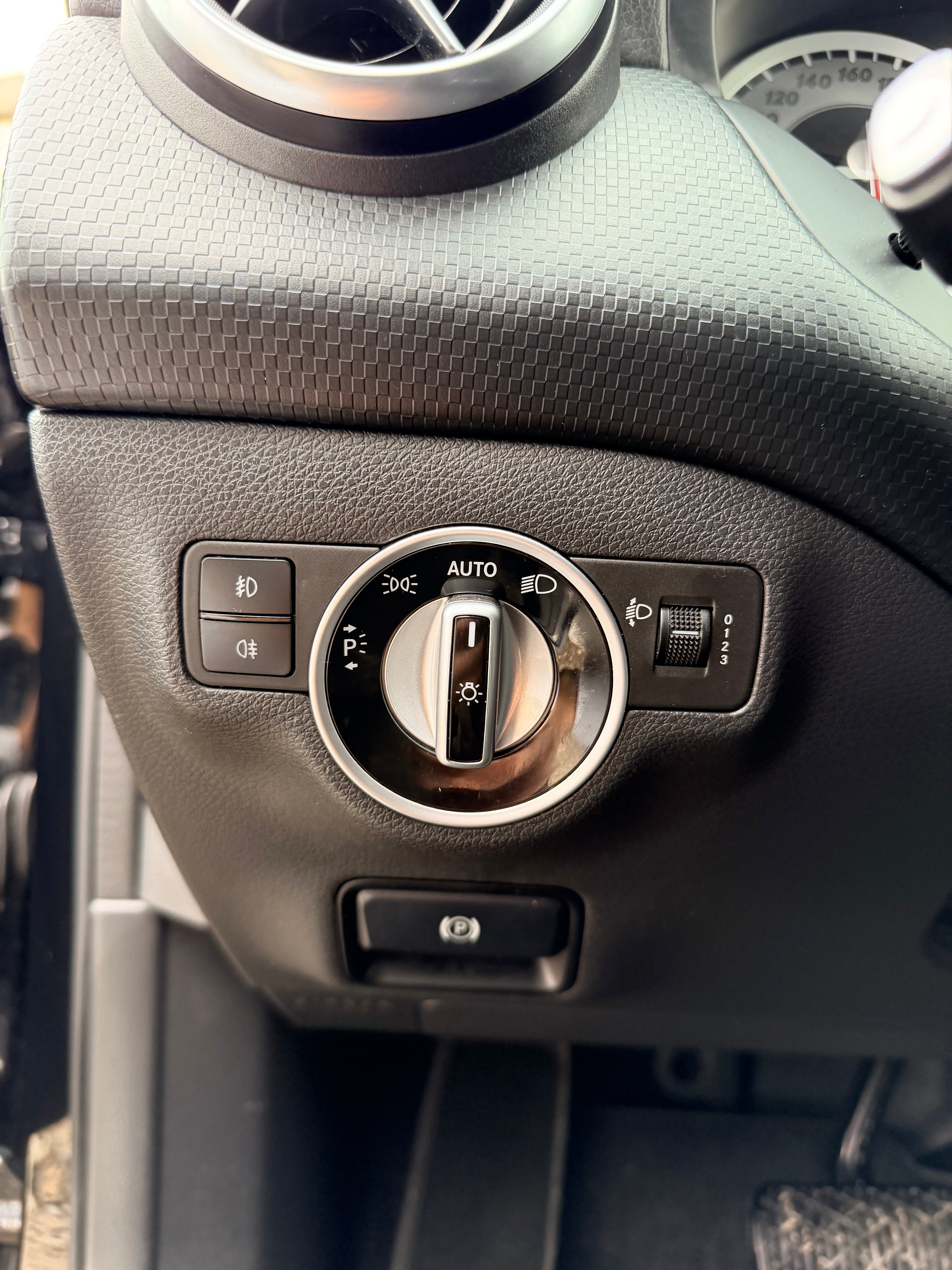 Mercedes A220d• 2.2d •Automat • Euro 6