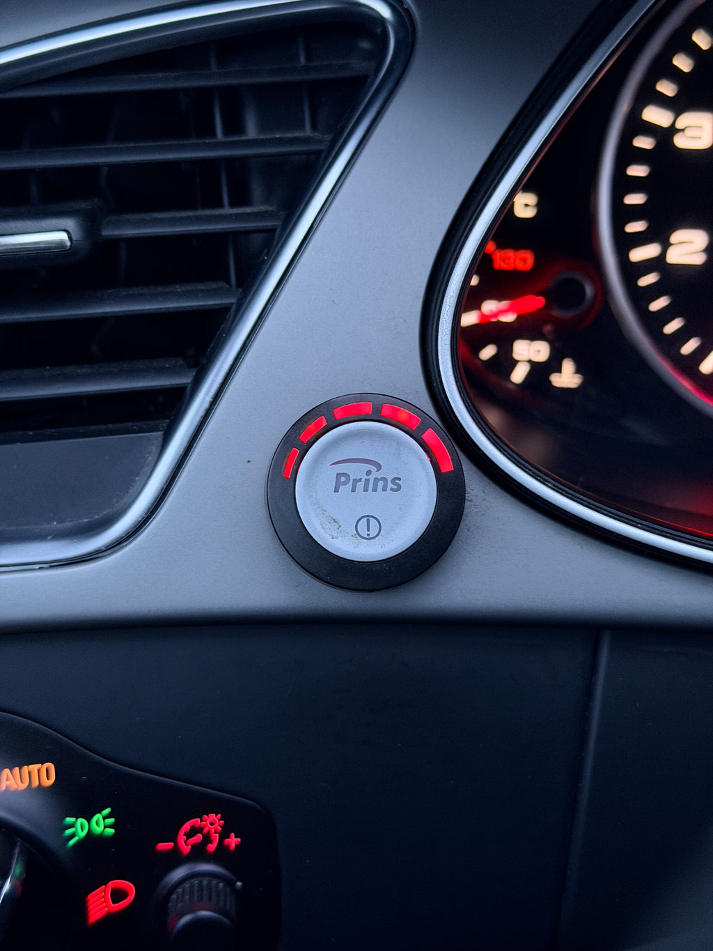 Audi A4 2013 Automat 1.8 GPL