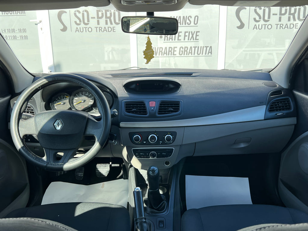 Renault Fluence 1.6MPI 2011