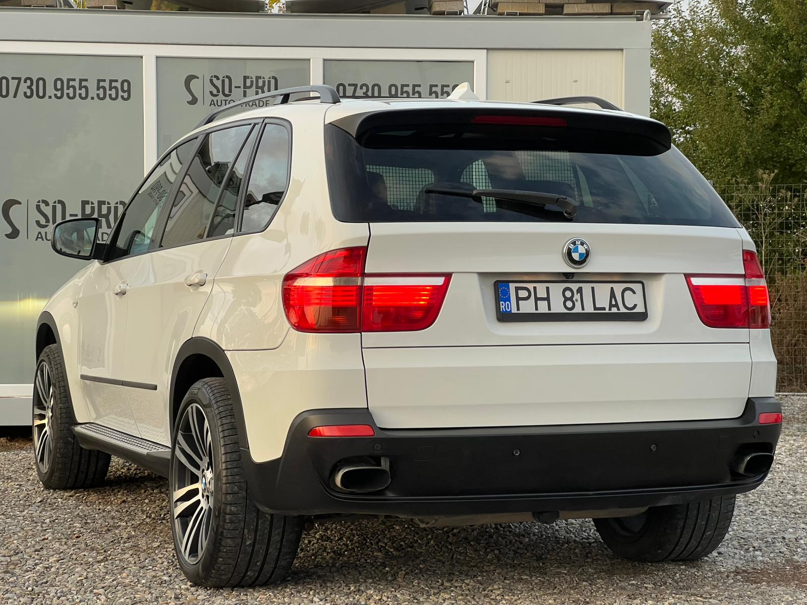 BMW X5 E70 3.0D xDrive 235CP • 2009