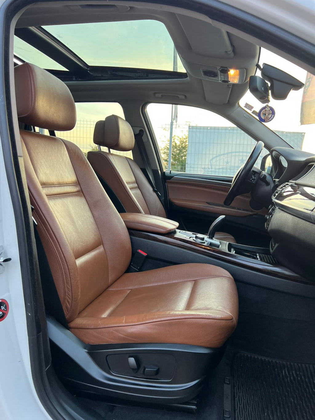 BMW X5 E70 3.0D xDrive 235CP • 2009