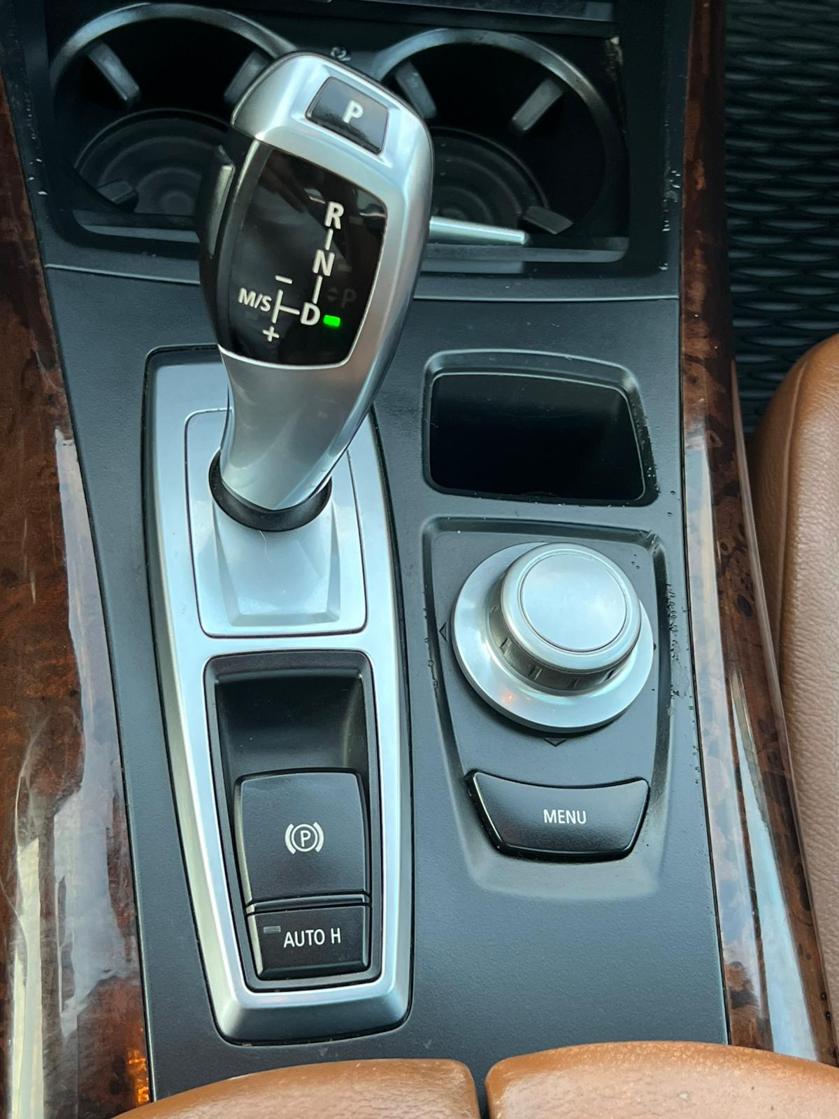 BMW X5 E70 3.0D xDrive 235CP • 2009